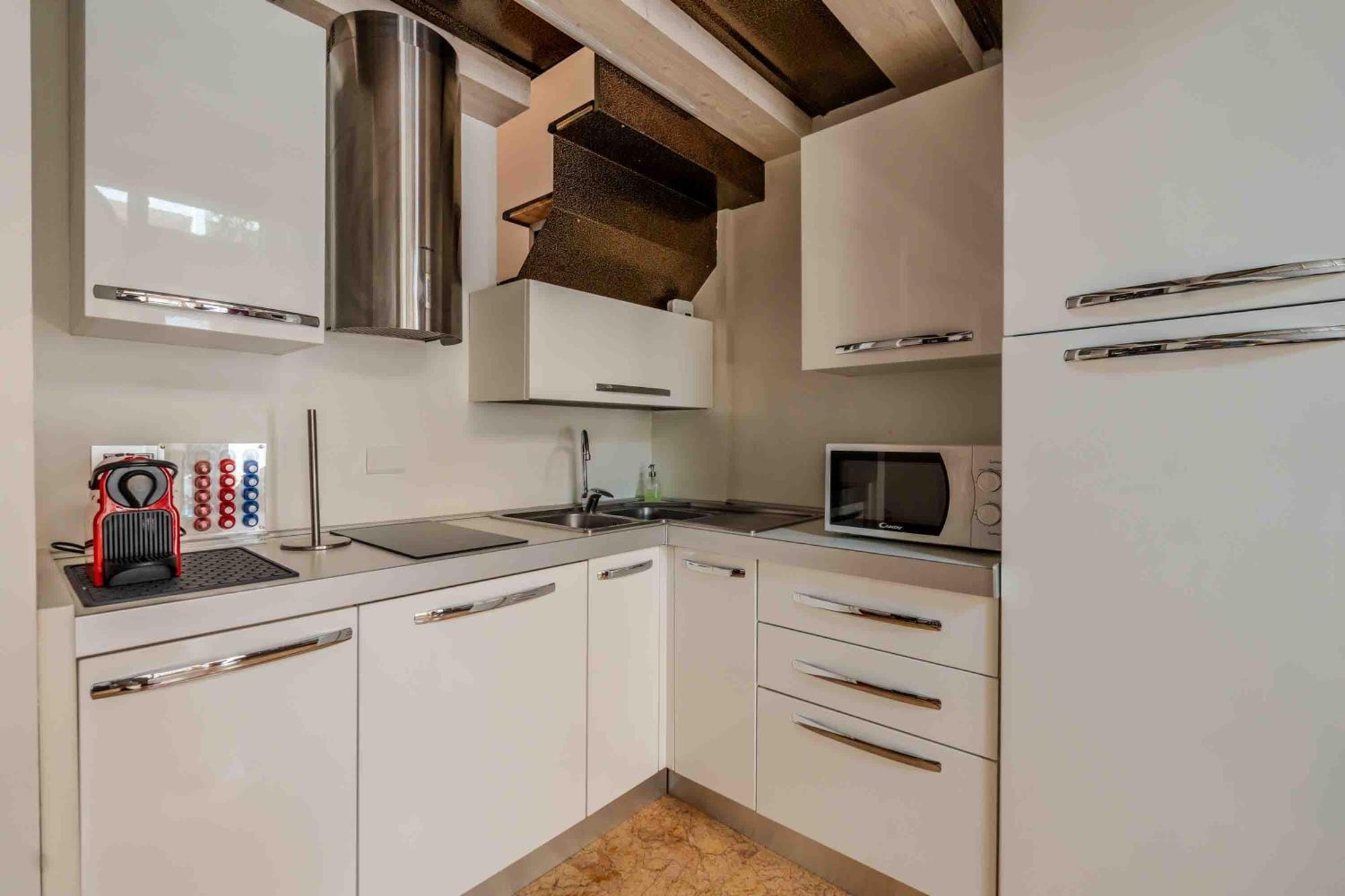 Loft Elegante In Centro Milano In Zona Signorile - Davanti Alla Metro Milão Exterior foto